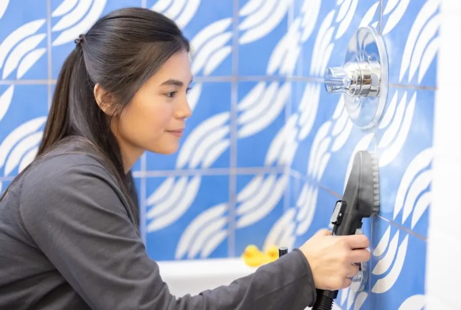 Víceúčelový vysavač a parní čistič Bissell 3700N SpotClean HydroSteam Pro 10